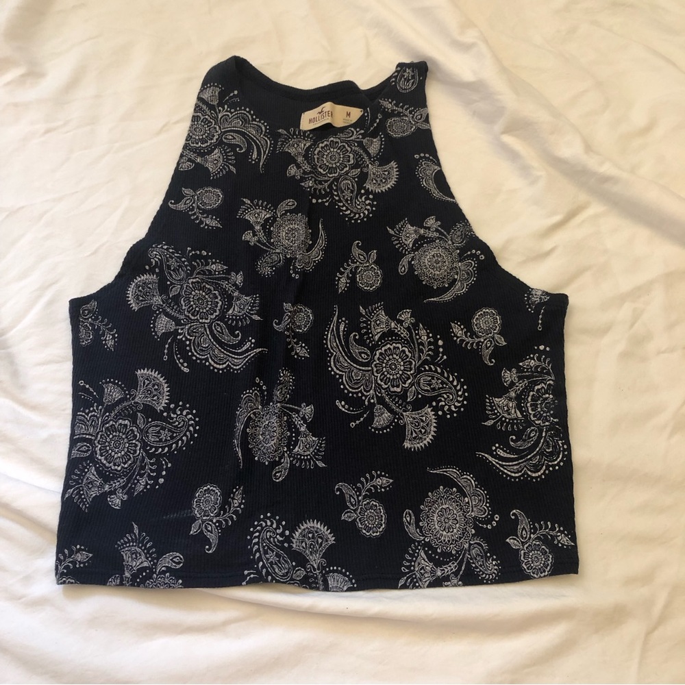 Hollister paisley navy ribbed crop top (NWOT)